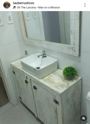 Armário de Banheiro Branco Vintage de madeira novo!!!