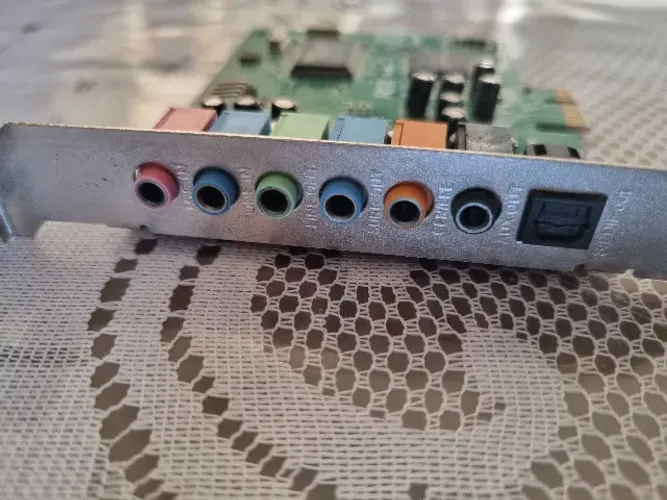 Placa de som Profissional Tremor VIA 7.1 Canais com saída optica PCI-E
