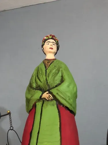 Frida Kahlo 40 cm