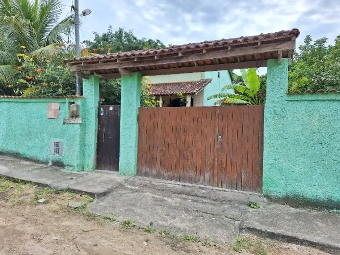 Vendo casa 2 quartos sendo 1 suíte no Outeiro -Araruama