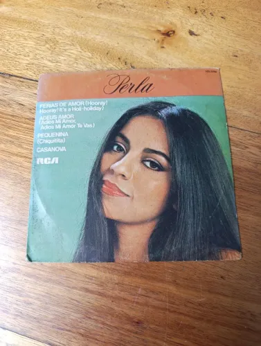 LP Disco de Vinil Perla DISCO COMPACTO - Férias de Amor - CHIQUITITA - RCA 1979