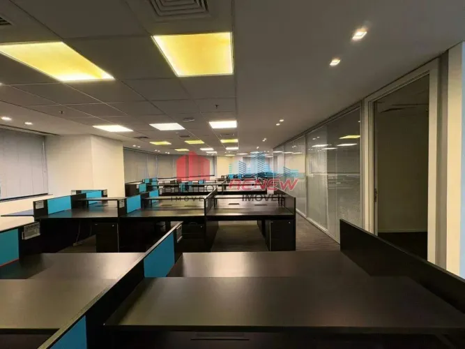 Sala para aluguel Edifício Business Center em São Paulo