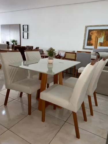 Conjunto mesa emyly 4 cadeira