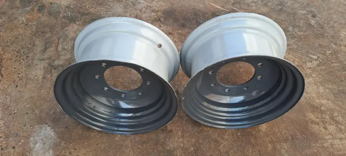 Bobcat rodas