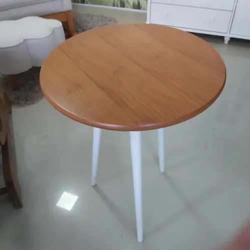 Mesa Tampo redondo Pés Palito