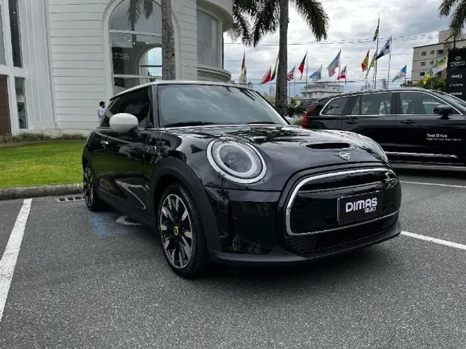Mini Cooper SE Exclusive 3P (elétrico) 2024