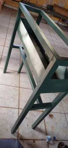 Churrasqueira 1 x 30 R$700,00 Estrutura metálica reforçada *