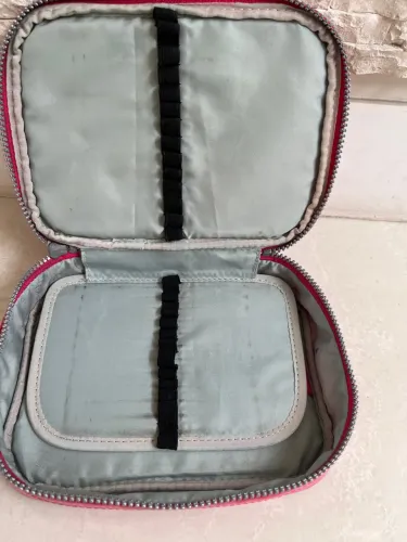 Estojo rosa kipling
