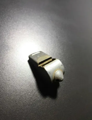 Apito de Metal Antigo | vintage  | Funcionando, ideal para coleção ou decoração | Déc. 80