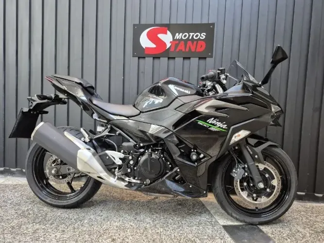 Ninja 500 Preta