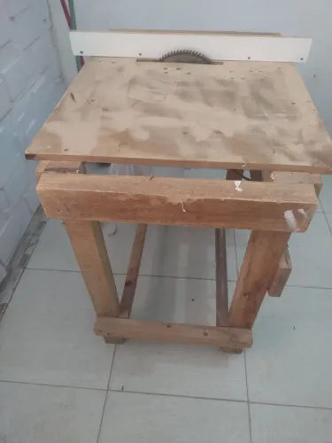 Serra de bancada caseira 