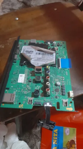Placa Principal TV Samsung un32t4300ag ,hifi cabo flat