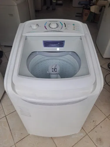 Maquina de lava electrolux 10kg lava e centrifuga