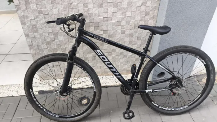 Que tal aproveitar o precinho camarada e levar esta Bike!