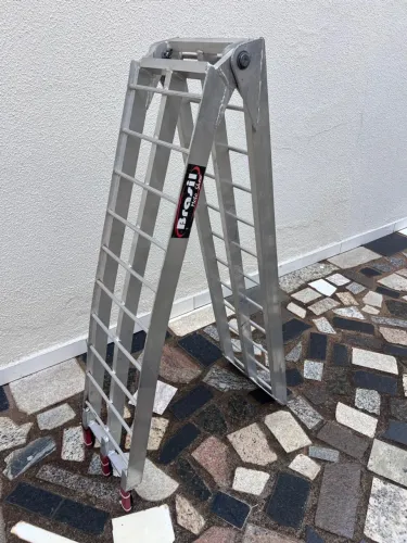 Vende-se rampa p/ subir motos