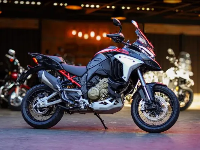 DUCATI MULTISTRADA 1160 V4 Rally 1100 cc 
