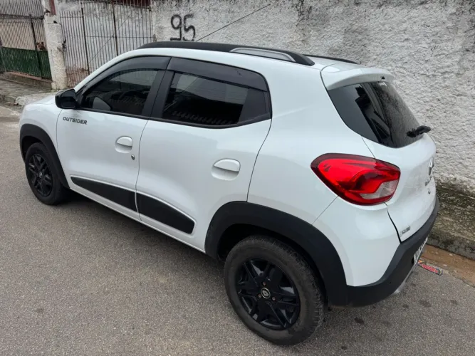 Carro disponível para locação para motorista de aplicativo Uber 99