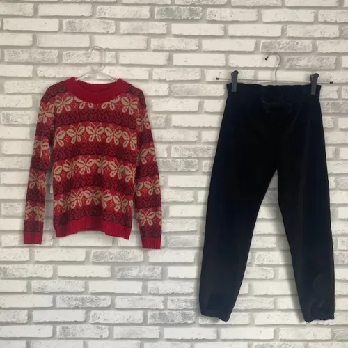Kit Infantil Suéter De Lã Vermelho Listrado + Calça De Veludo Preta Tamanho 8