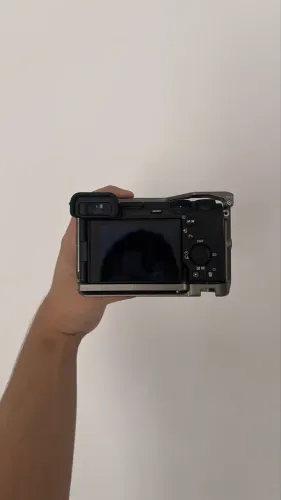 Sony A6700