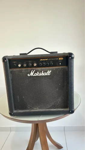 Amplificador de Contra Baixo Marshall B-30 (Bass state b-30)