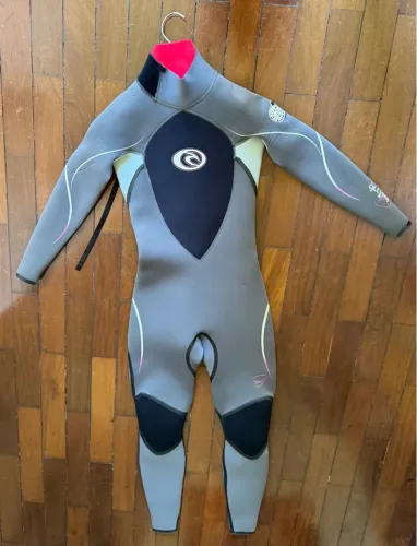 Vendo Long john feminino Ripcurl Ebomb 3.2