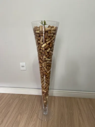 Vaso decorativo em formato de taça