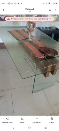 Mesa de jantar em vidro