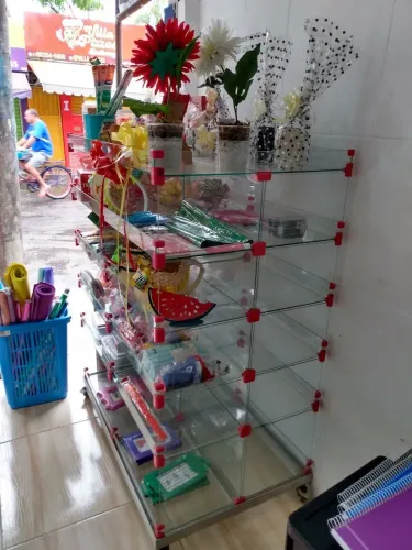 Vitrine de vidro, repositor, organizador de estoque 
