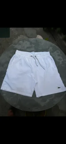 Bermuda Lacoste pra vender hoje