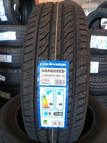 Pneu compasal 215/55R18 99v