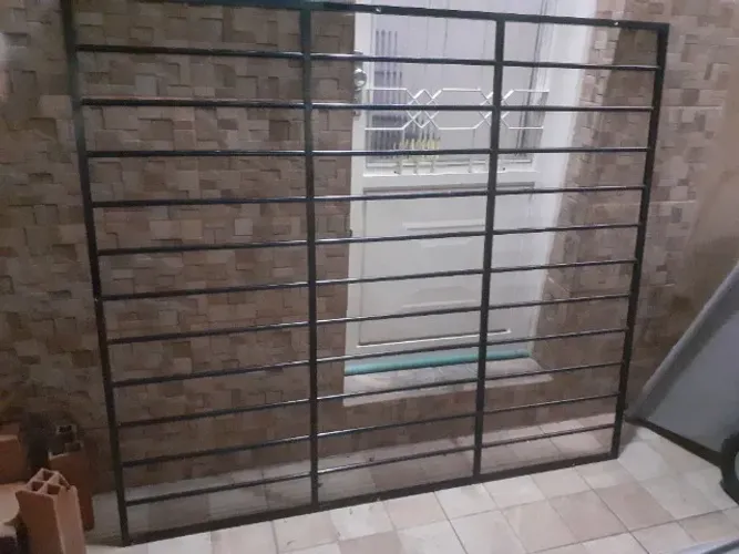 Grade em Alumínio Reforçado Anodizado Preto 1,47,5x1,69 (Leia Descrição)