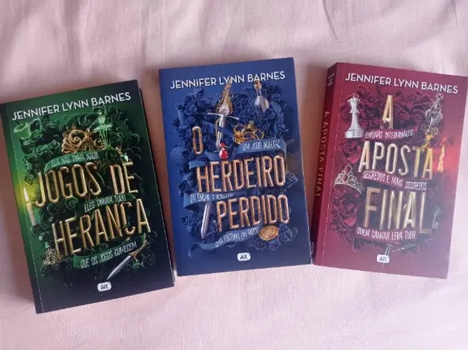 Livros: Jogos de Herança, O Herdeiro Perdido e A Aposta Final de Jennifer Lynn Barnes - Ed