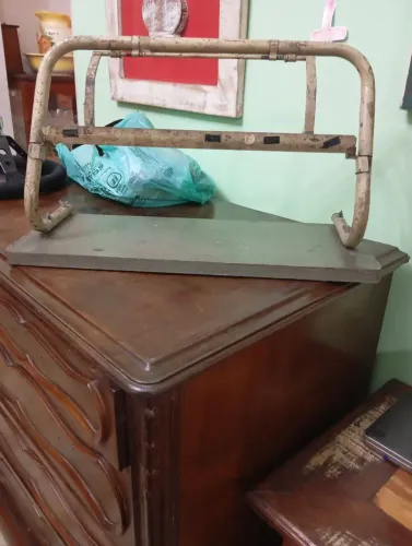 Antigo suporte de rolo de papel 