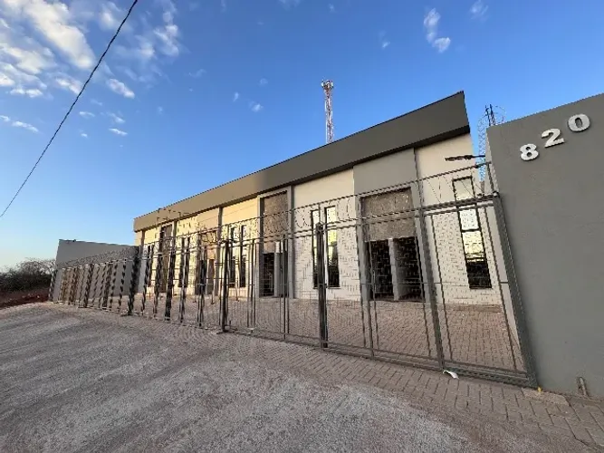 Alugo Loft Duplex Mobiliado Novo com Garagem, Próximo à UnP, Mossoró-RN.