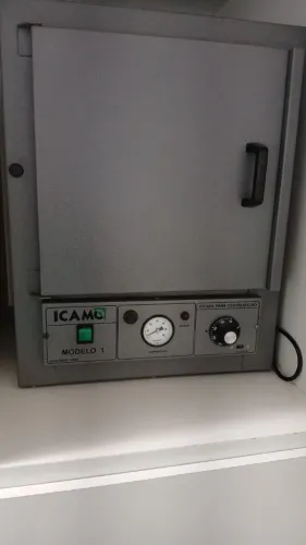 ESTUFA ESTERILIZAÇÃO E SECAGEM - MARCA ICAMO - MODELO 30L