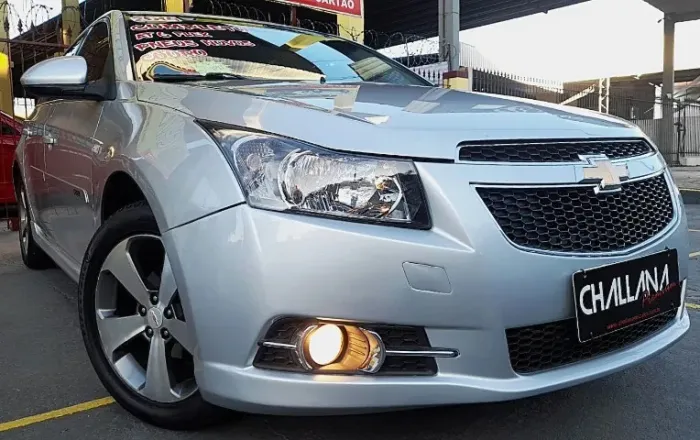 cruze hatch,(extra qualidade),sport completo,at6 flex,couro,rll,pneus novos,blueth.,etc