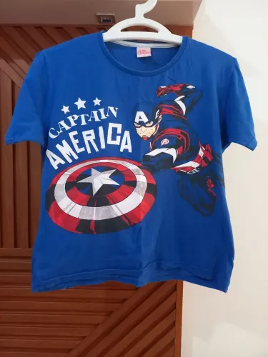 Camiseta infantil Capitão América Tamanho 10