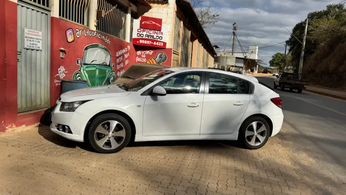 Chevrolet Cruze HB Sport LT 1.8 16V Flexp. 5P AUT 2013