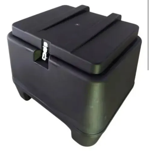 Bau Pro Tork 80 litros com suporte e passador de cadeado.