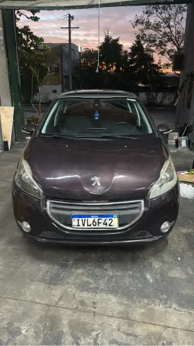 Peugeot 208 Griffe 1.6 Flex 16V 5P Aut. 2014