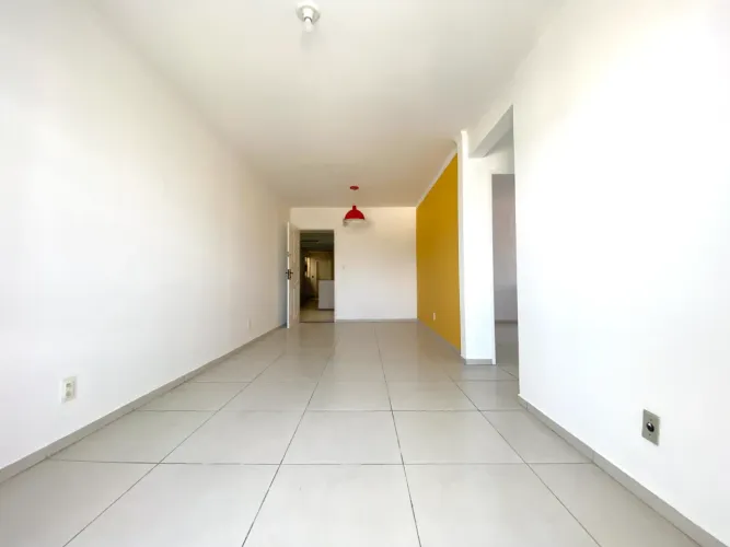 Apartamento 2 Quartos com garagem livre e coberta no Roçado
