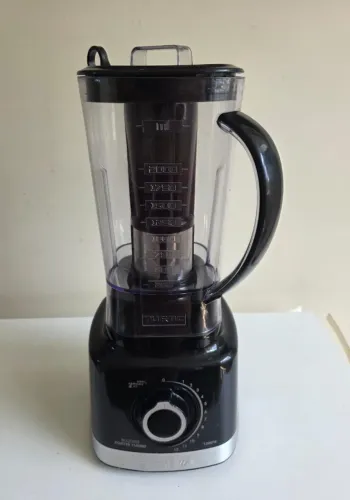 Liquidificador Britânia Turbo 3 Litros BLQ1300P 1200W potente