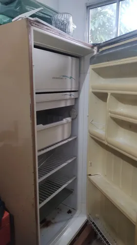 Vendo geladeira
