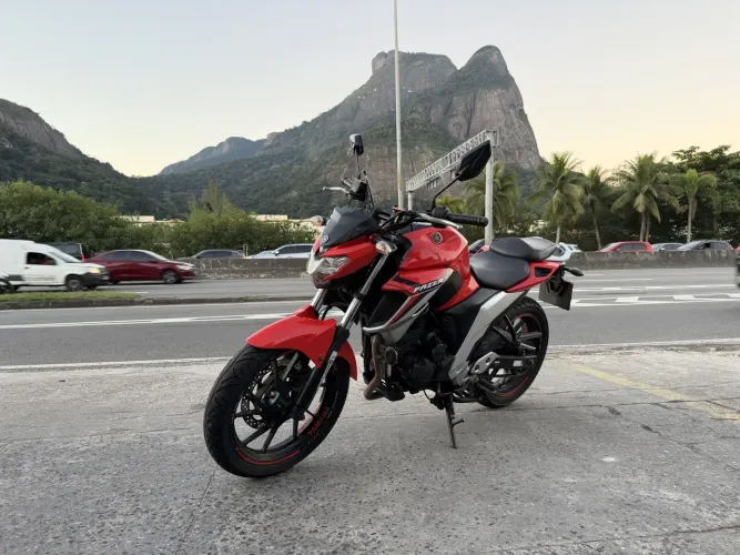 Yamaha Fz25 250 fazer capitã marvel flex 2021