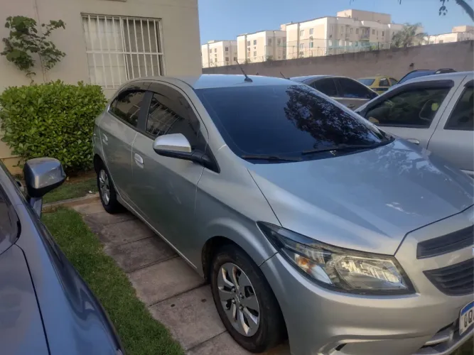 Alugo carro para App