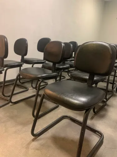 CADEIRAS DE ESCRITÓRIO PRA VENDER RÁPIDO.