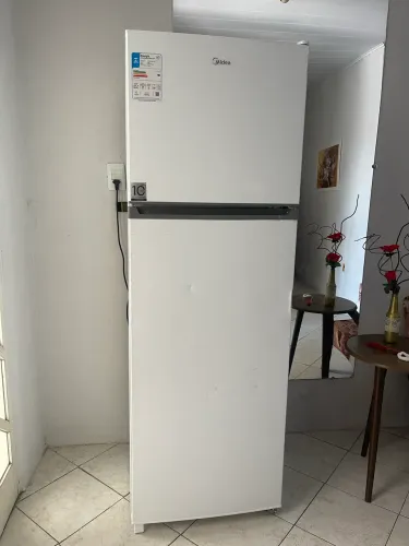 Geladeira Mídea