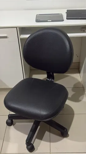 Cadeira de escritório preta