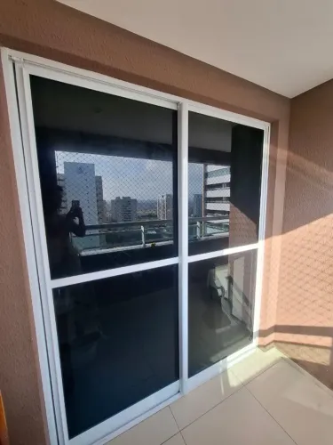 Porta de correr Udinese (Branca 2,20m altura por 0,90m largura)