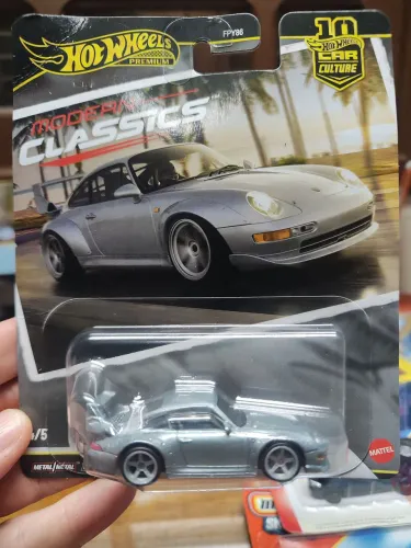 Hot Wheels Premium Porsche 993 GT2